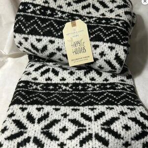 NEW Artisan De Luxe Snowflake Throw 50” x 60” Val Boucle Scandi (soft & warm)